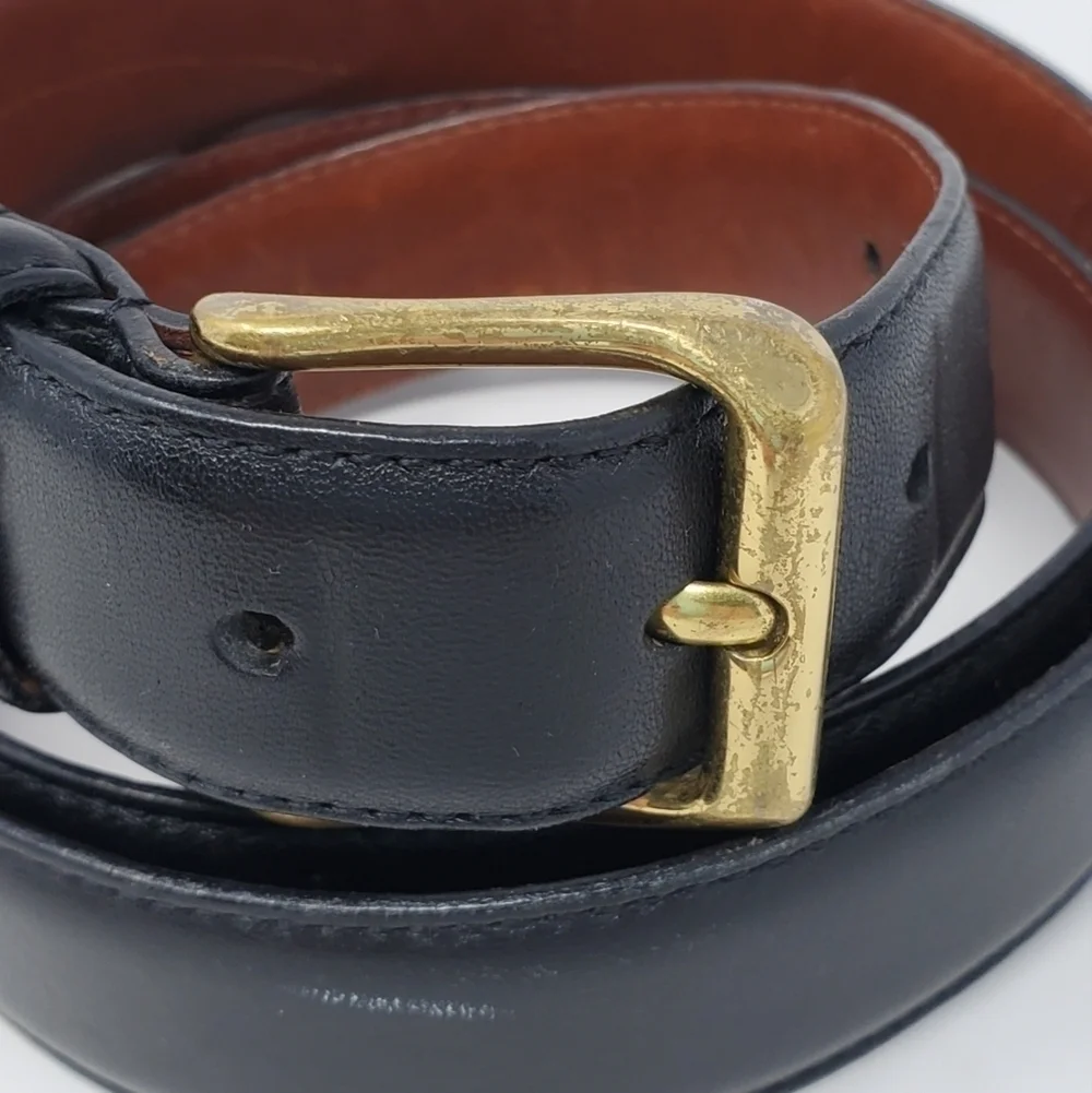 COACH BLACK LEATHER BELT GOLD BUCKLE MEN SIZE 40 CLASSIC MENSWEAR BUSINESS WORK